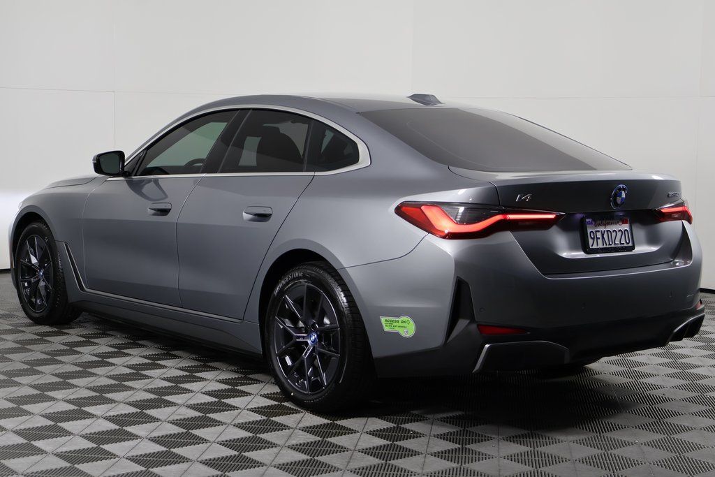 Thumbnail: 2023 BMW i4 - 6