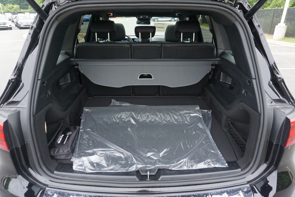 Thumbnail: 2025 Mercedes-Benz GLB - 18