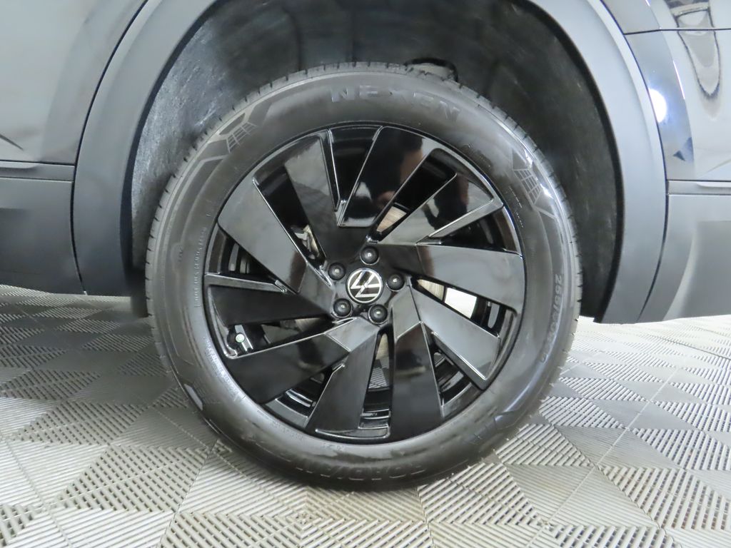 Thumbnail: 2026 Volkswagen Atlas - 32