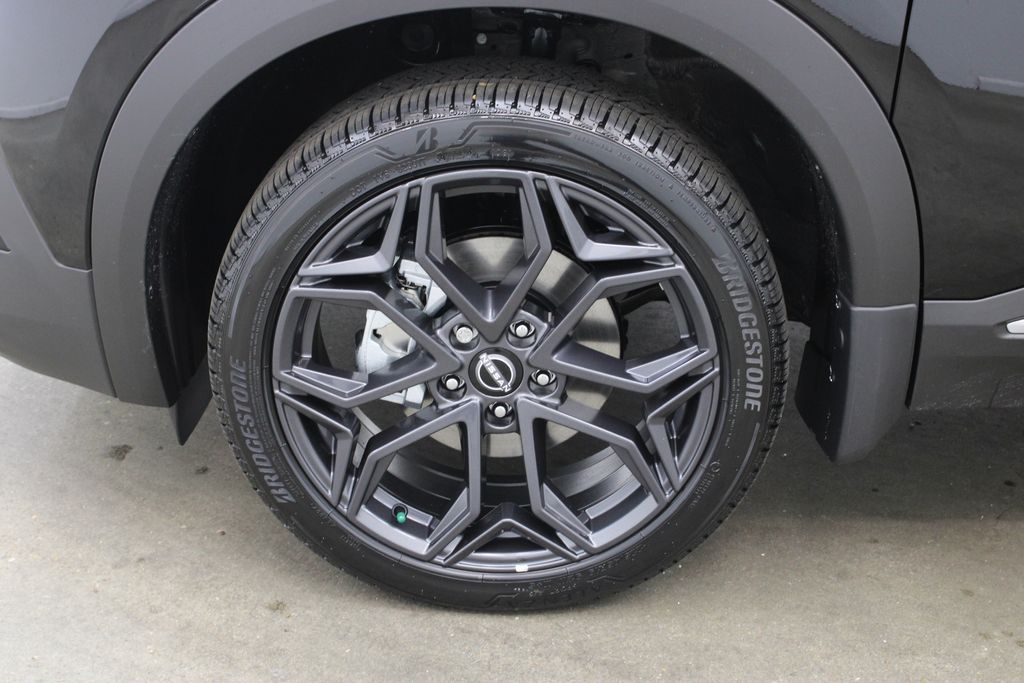 new 2026 Nissan Kicks car, priced at $29,705