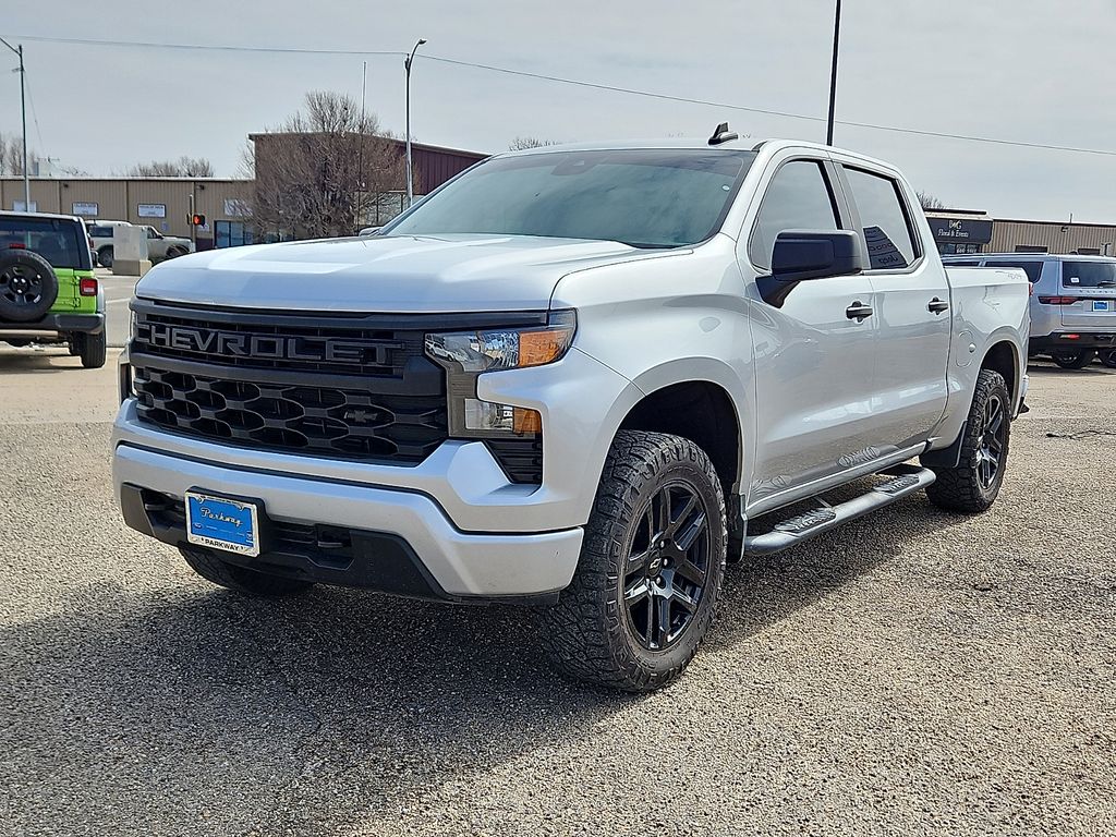 2022 Chevrolet Silverado 1500 Custom
