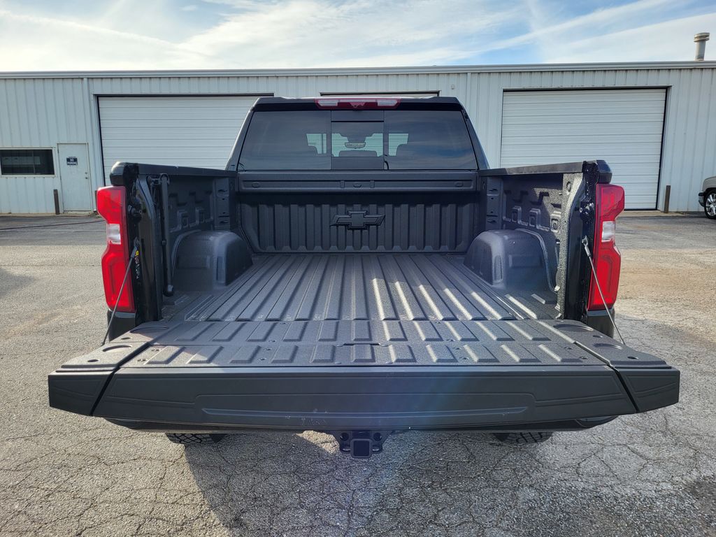 2025 Chevrolet Silverado 1500 ZR2 11