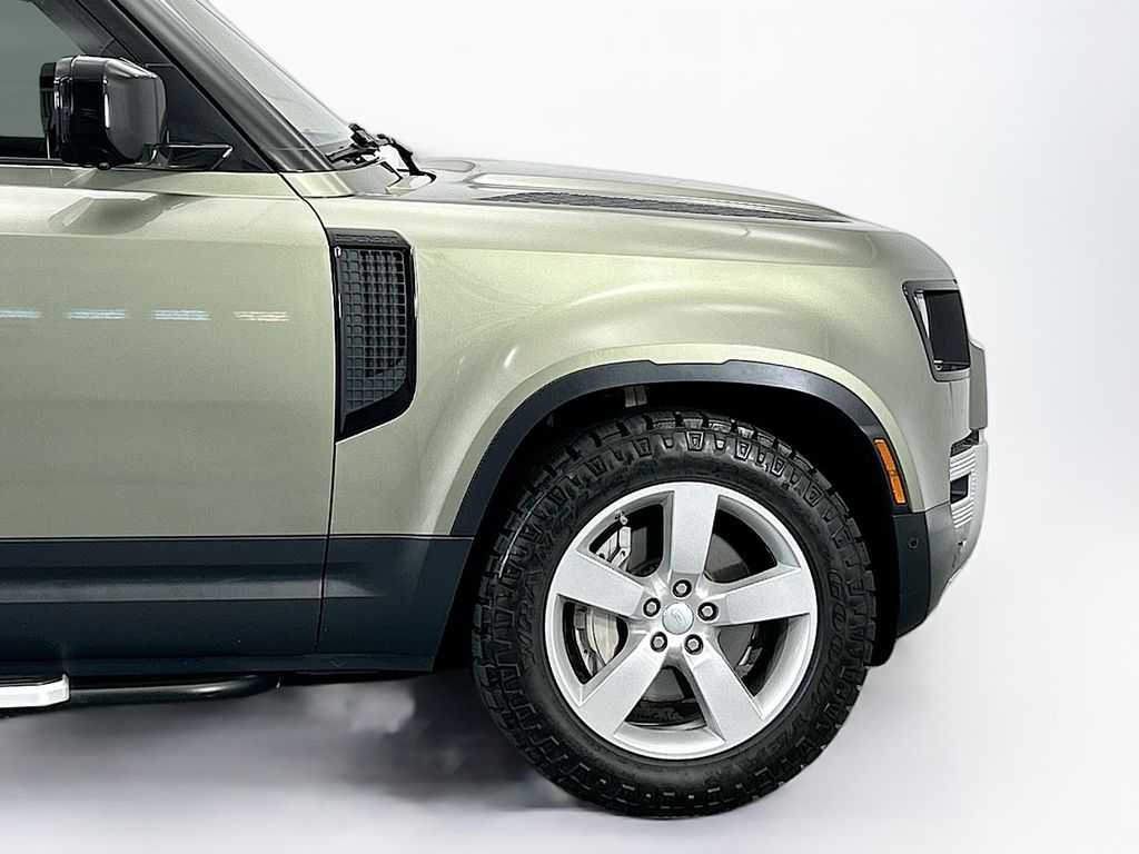 Thumbnail: 2021 Land Rover Defender - 11