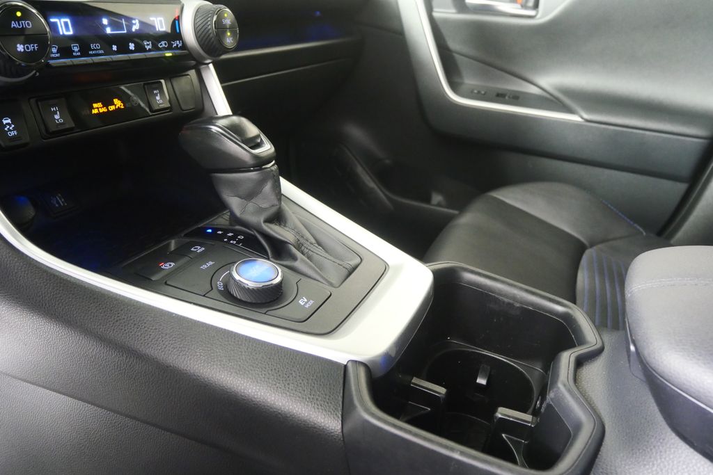 Thumbnail: 2023 Toyota RAV4 - 24