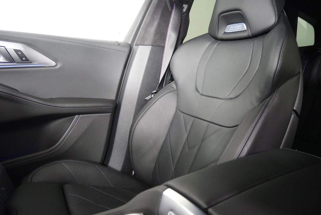 Thumbnail: 2026 BMW XM - 29