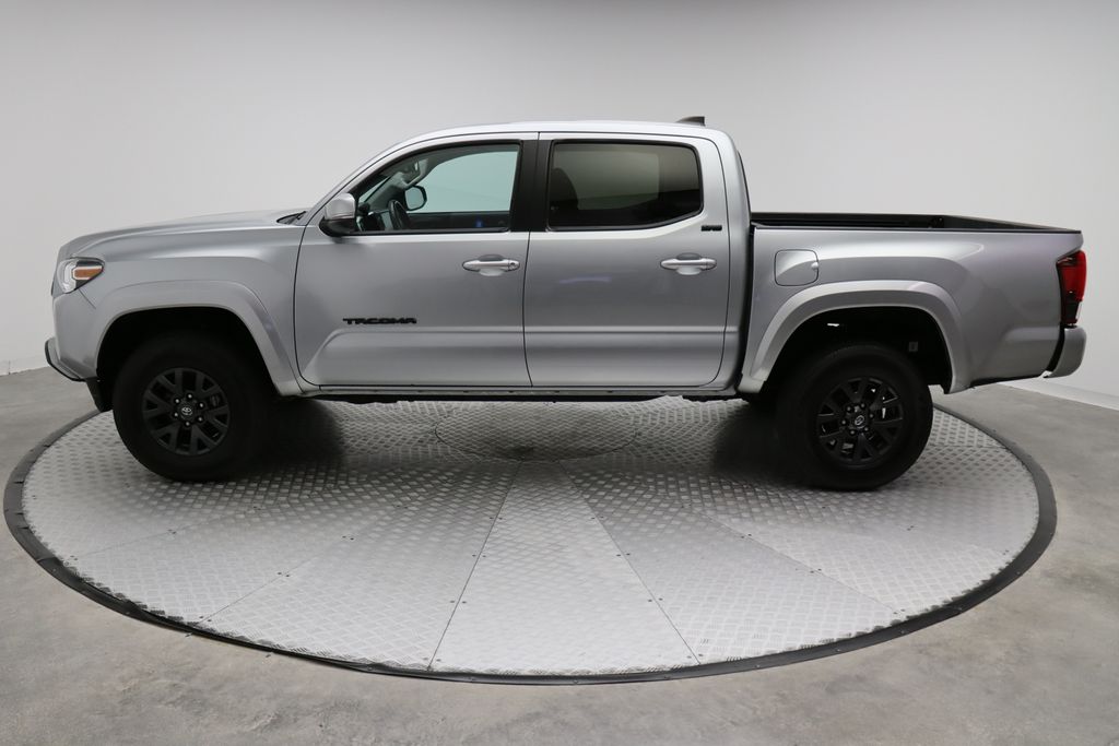 2022 Toyota Tacoma SR5 12