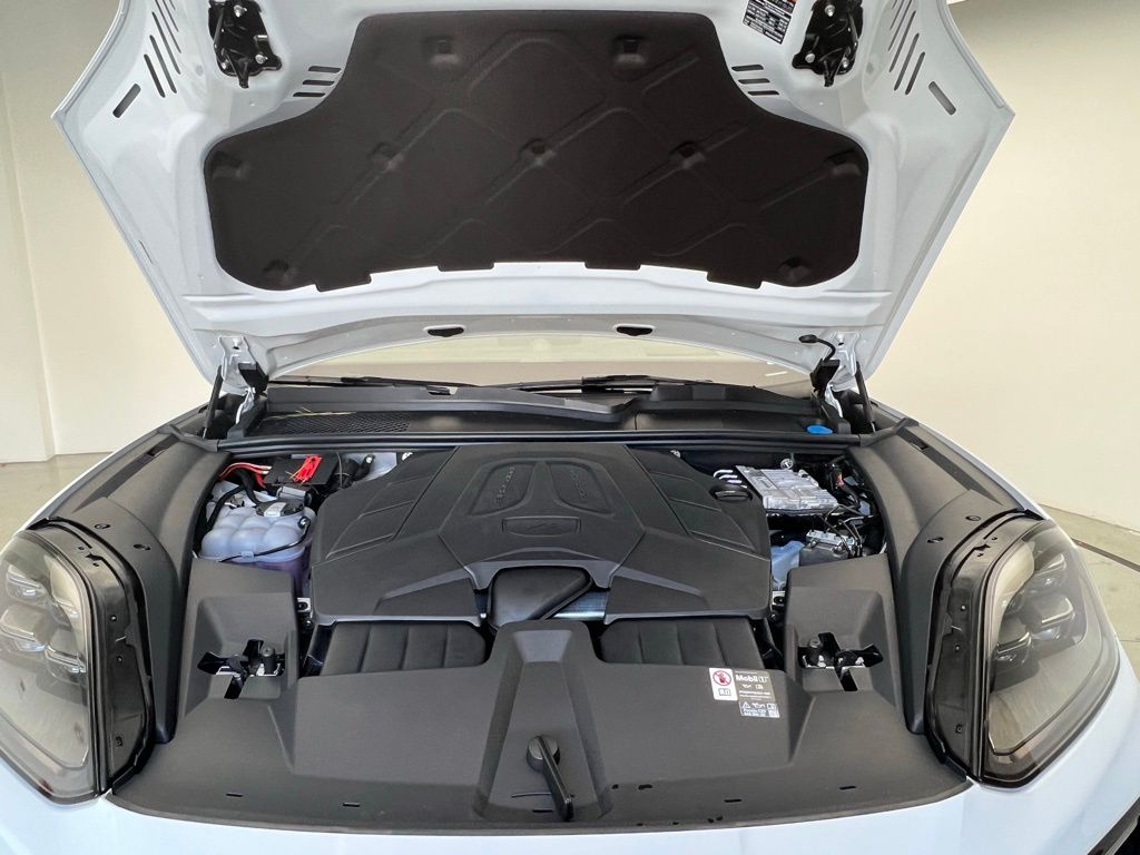 Thumbnail: 2026 Porsche  - 26