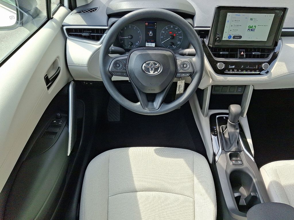 2025 Toyota Corolla Cross L 7