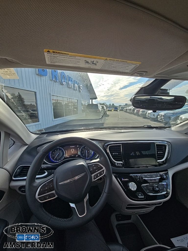 2024 Chrysler Pacifica Touring L - 1