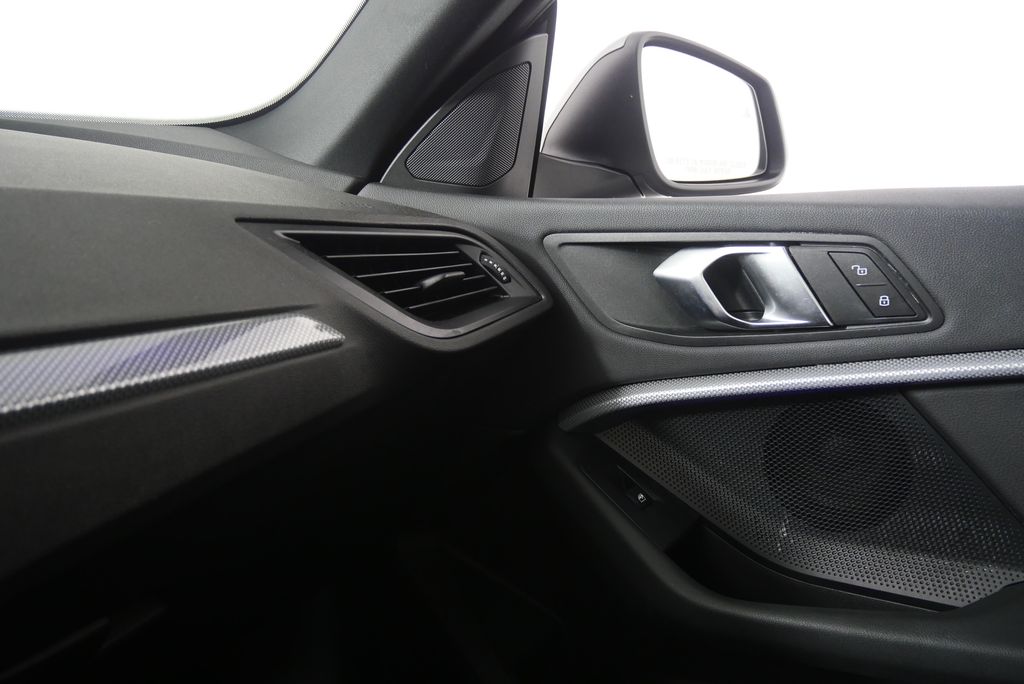 Thumbnail: 2024 BMW 2 Series - 27