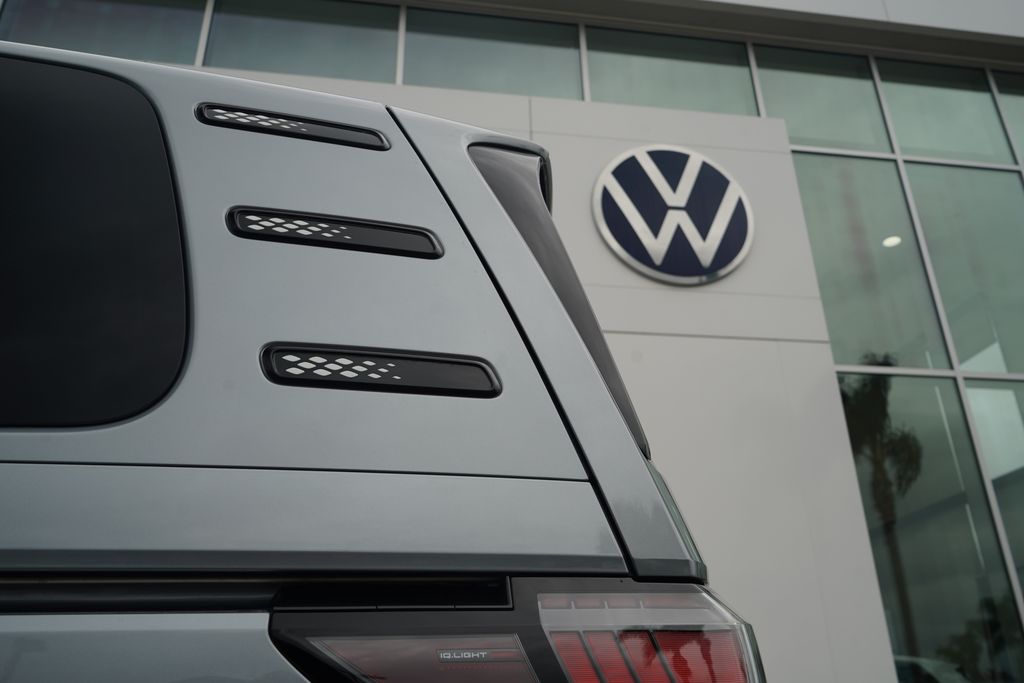 Thumbnail: 2025 Volkswagen ID.Buzz - 14