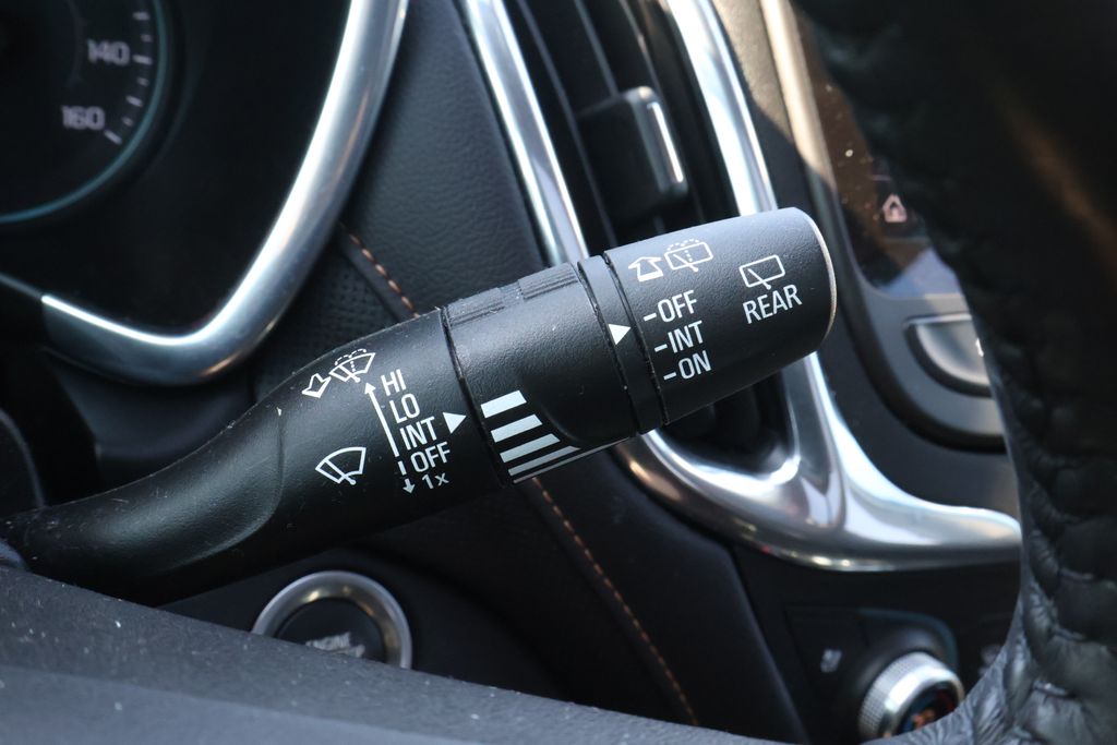 Thumbnail: 2021 Chevrolet Equinox - 23