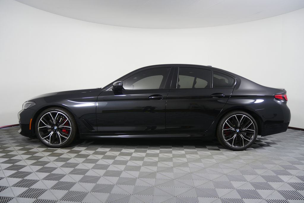 Thumbnail: 2023 BMW 5 Series - 6
