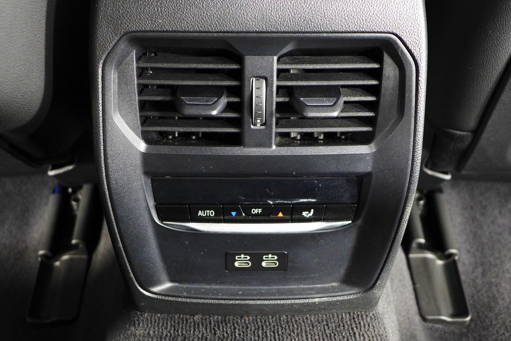 Thumbnail: 2023 BMW i4 - 24