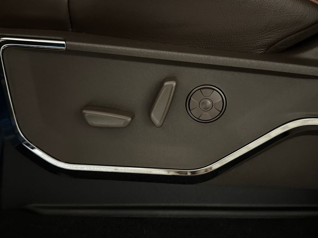 New 2026 Blue Ford King Ranch image 28