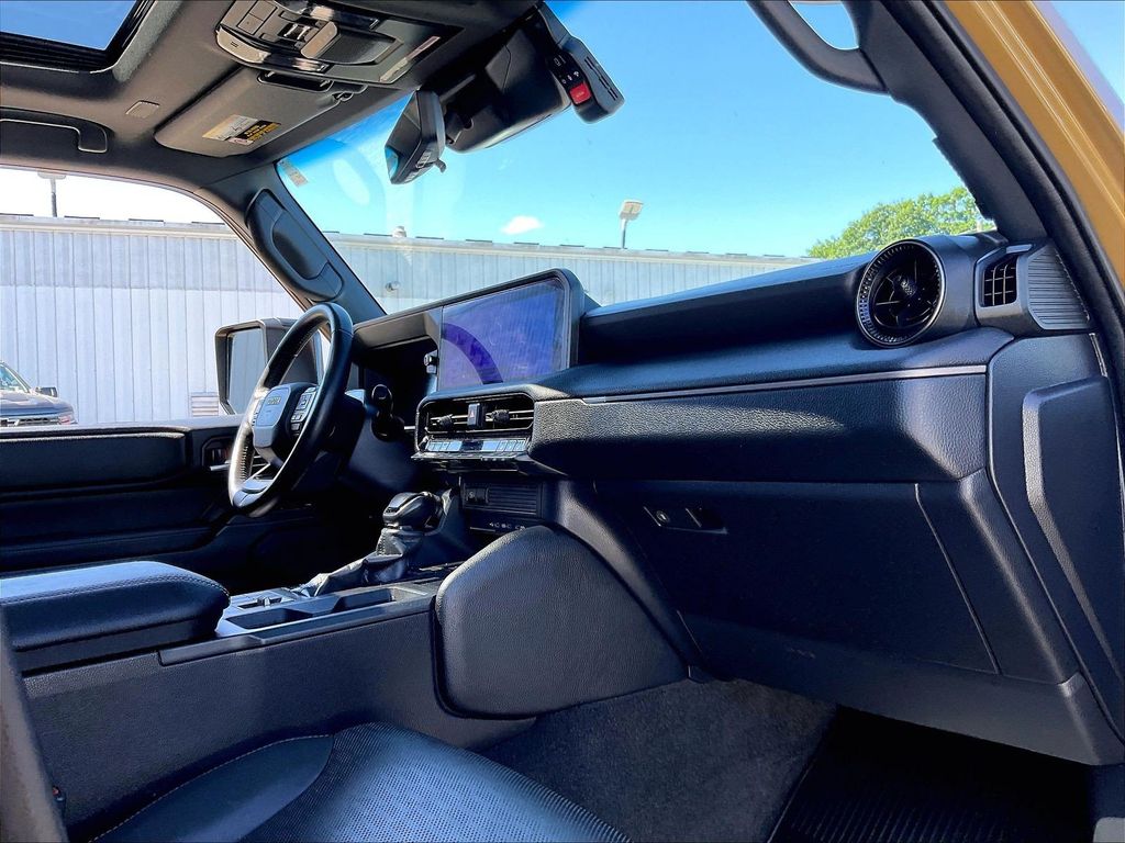 2025 Toyota Land Cruiser — photo 14