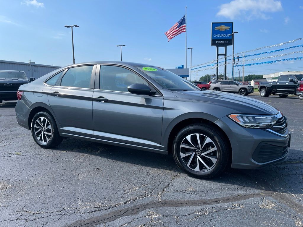 Gray 2024 Volkswagen Jetta S FWD Sedan Front-Wheel Drive 8-Speed Automatic
