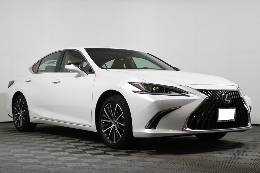 2025 Lexus ES 350 9