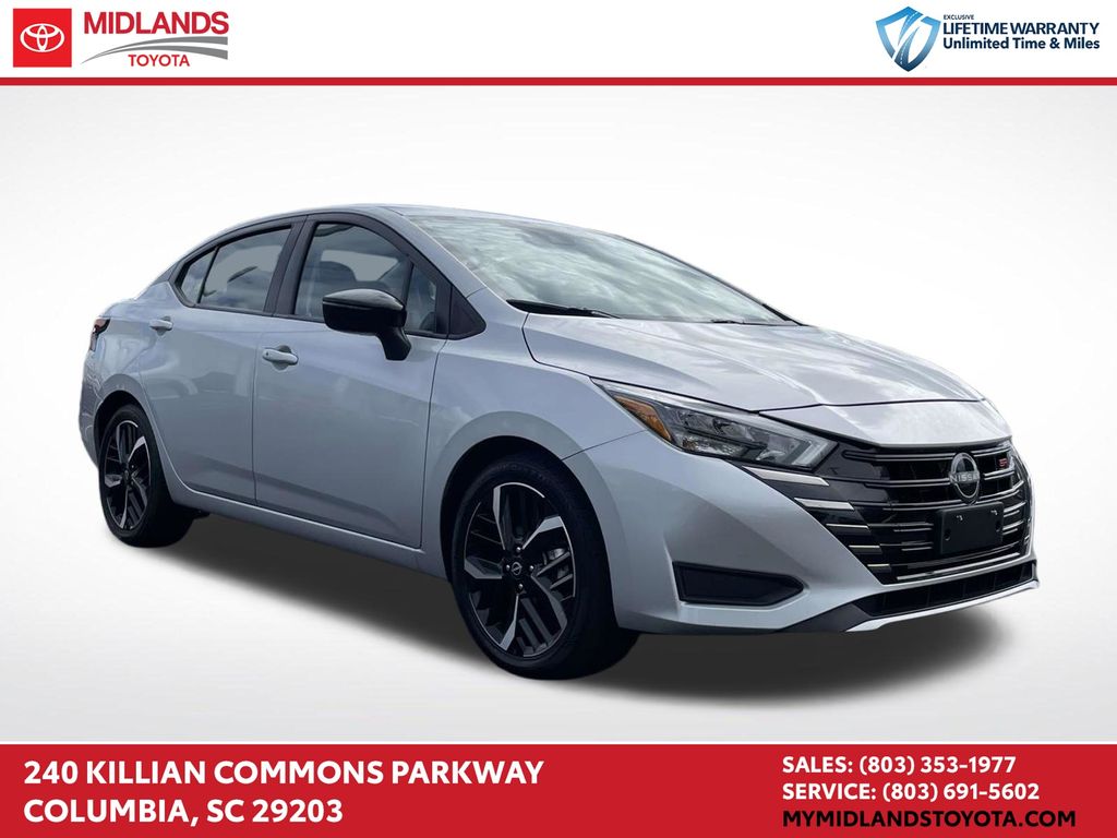 2024 Nissan Versa SR FWD