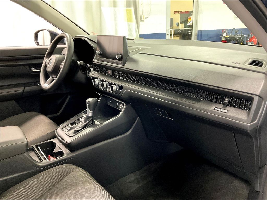 2025 Honda CR-V — photo 14
