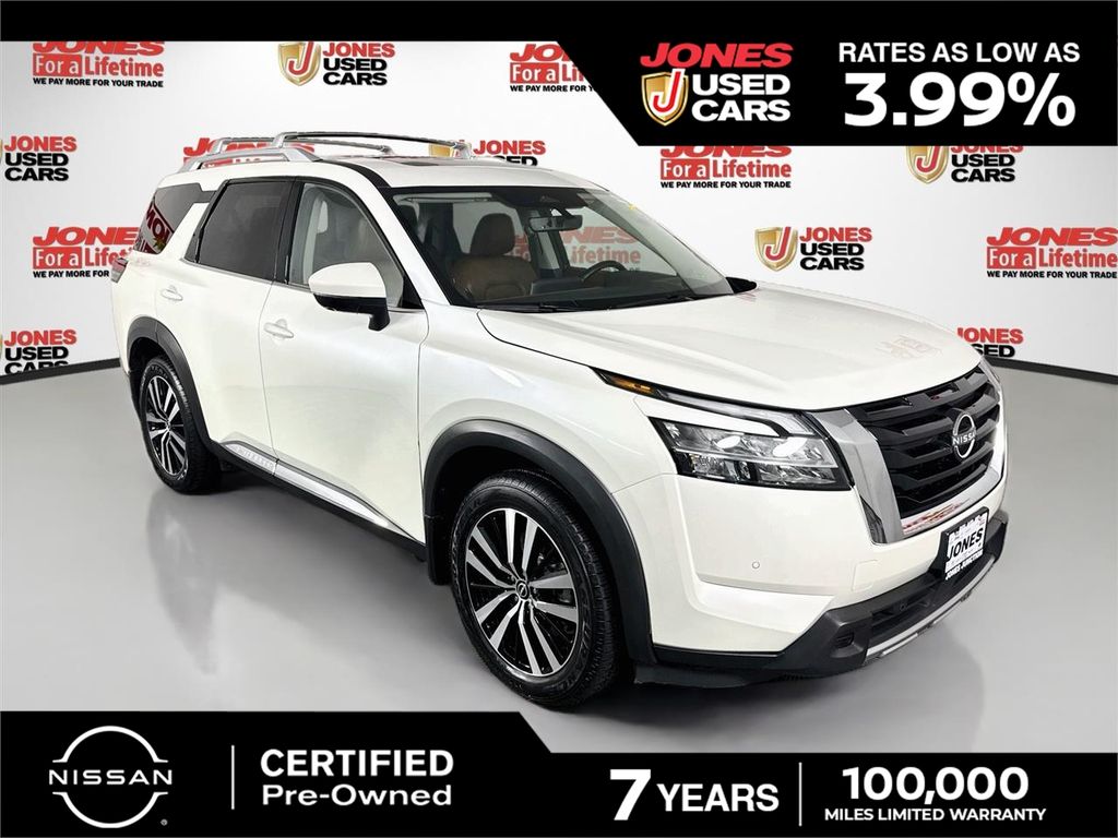 Pearl White 2024 Nissan Pathfinder SUV / Crossover All-Wheel Drive 9-Speed Automatic