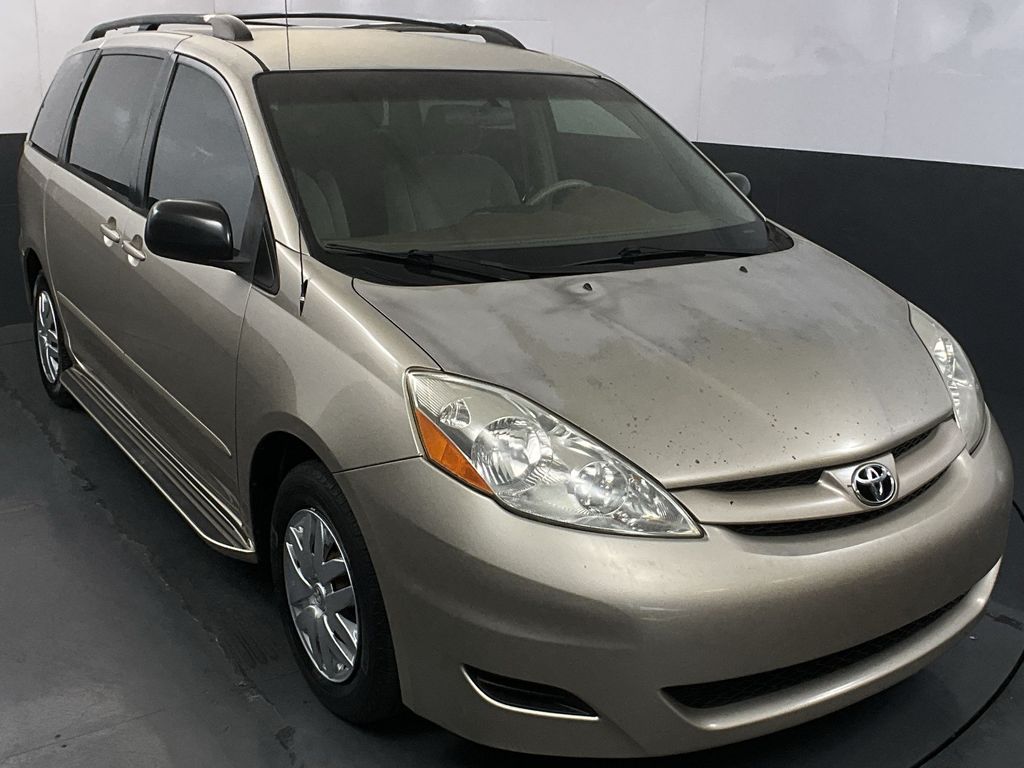 2008 Toyota Sienna LE 7 Passenger