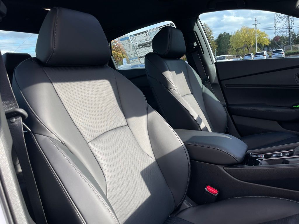 Thumbnail: 2025 Honda Accord - 32