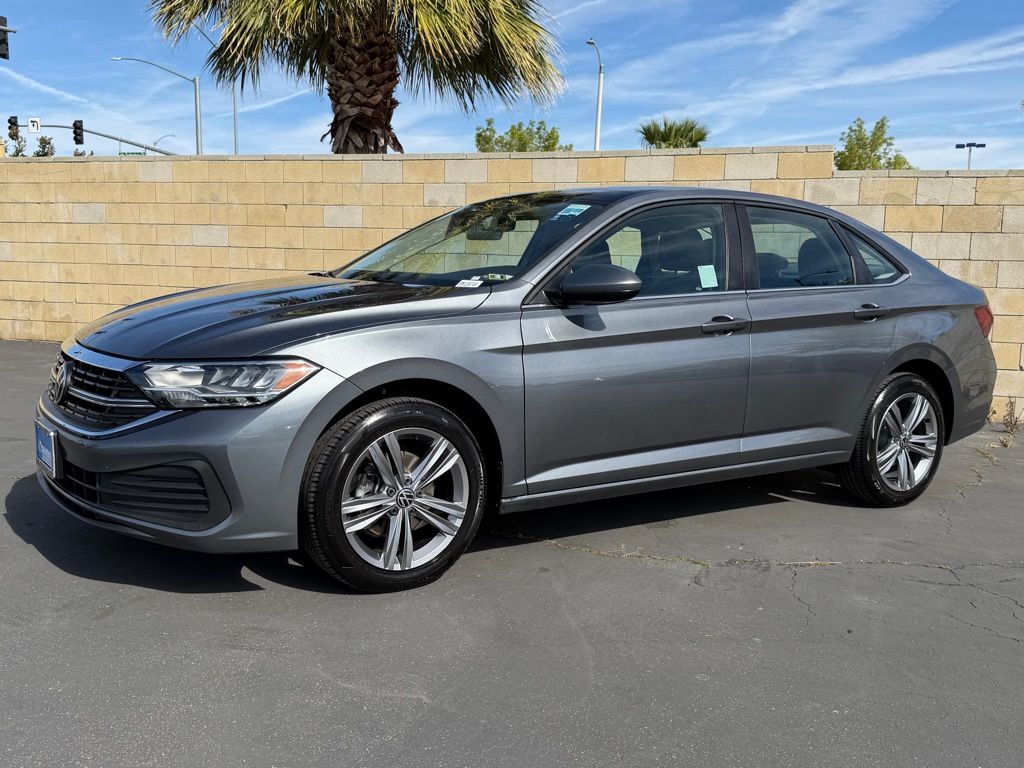 Silver 2024 Volkswagen Jetta SE FWD Sedan Front-Wheel Drive 8-Speed Automatic