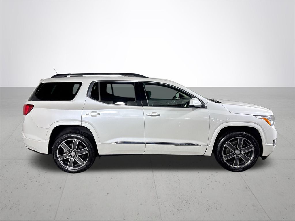 2019 Gmc Acadia Denali photo 3