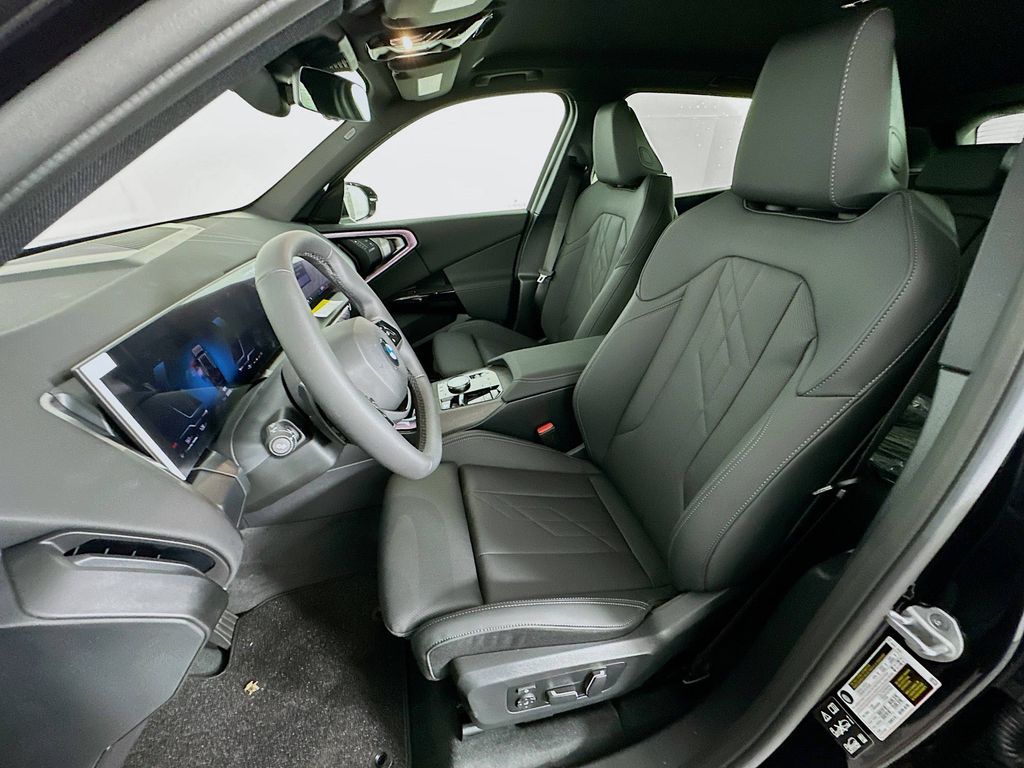 Thumbnail: 2026 BMW X3 - 16