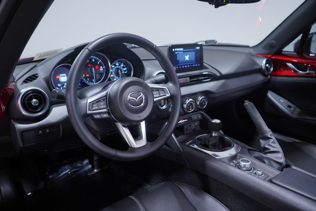 Thumbnail: 2023 Mazda MX-5 Miata - 10