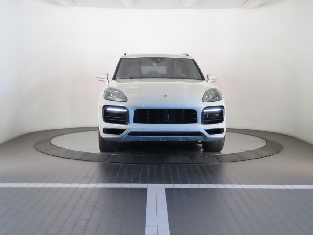 Thumbnail: 2022 Porsche Cayenne - 10