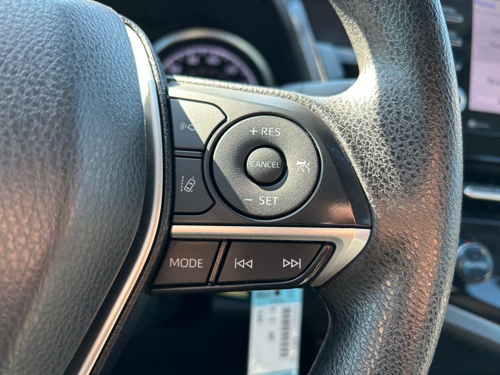 Thumbnail: 2023 Toyota Camry - 19