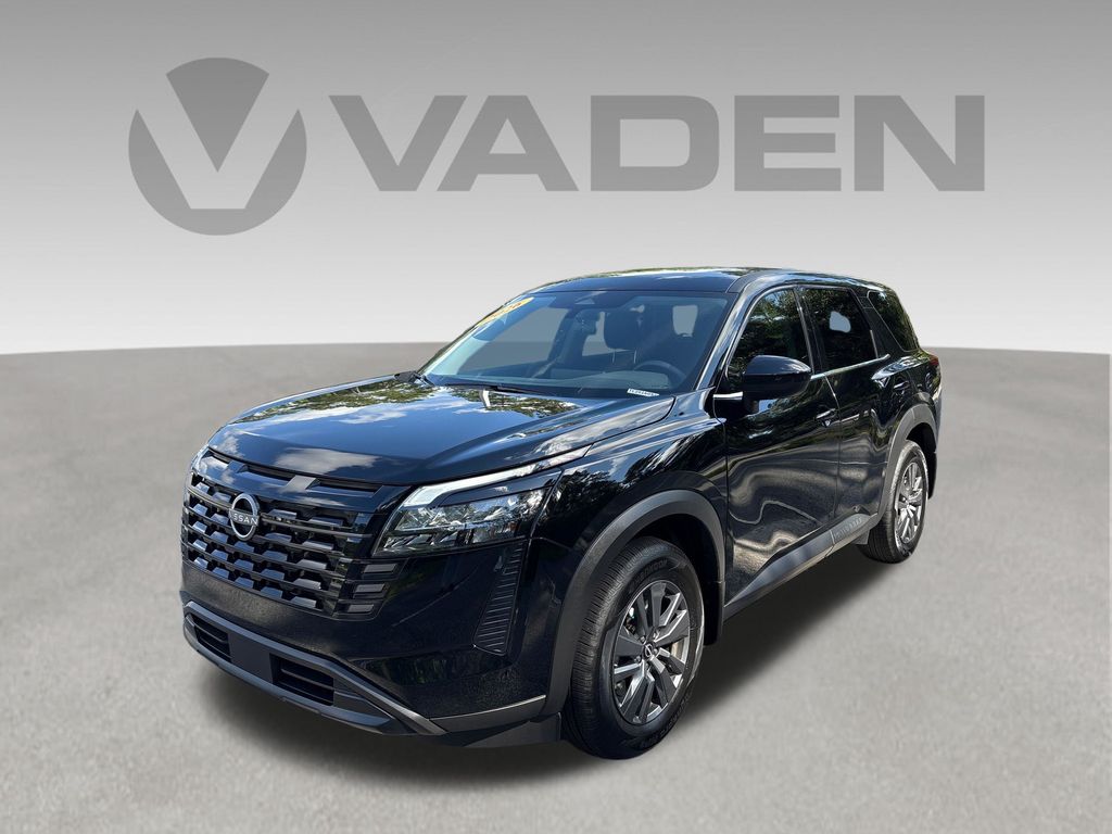 2026 Nissan Pathfinder S FWD