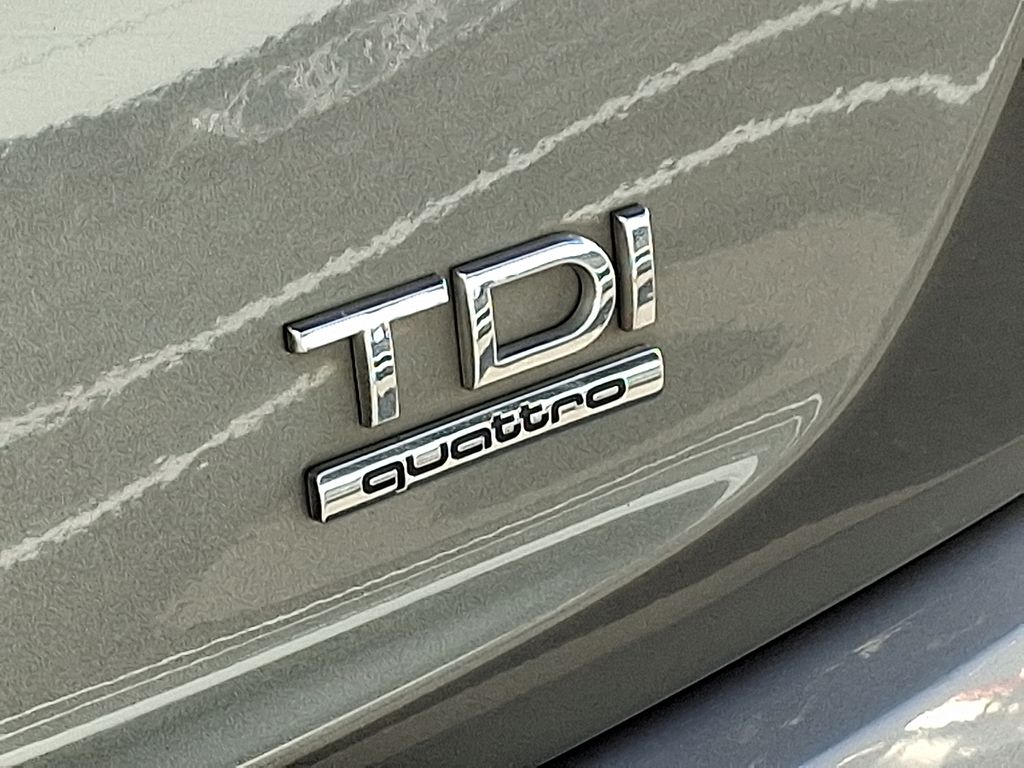 Thumbnail: 2015 Audi Q7 - 32