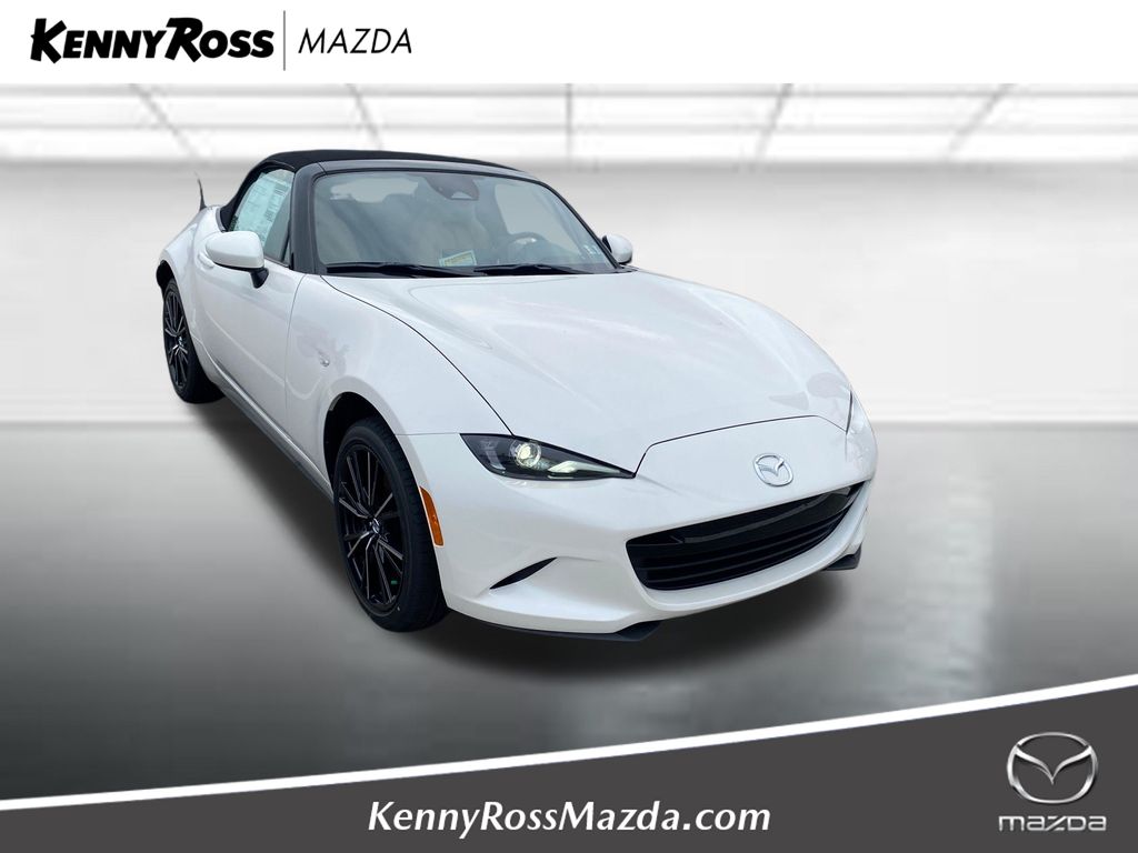 Snowflake White Pearl Mica 2026 Mazda MX-5 Miata Convertible Rear-Wheel Drive 6-Speed Manual