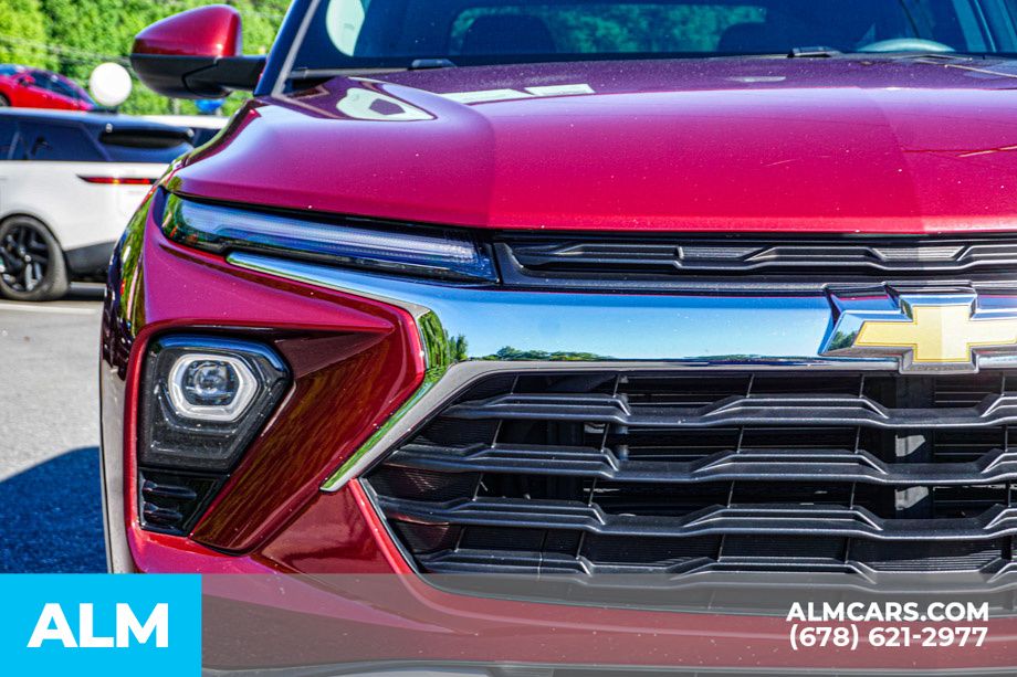 Used 2025 Red Chevrolet LT image 11