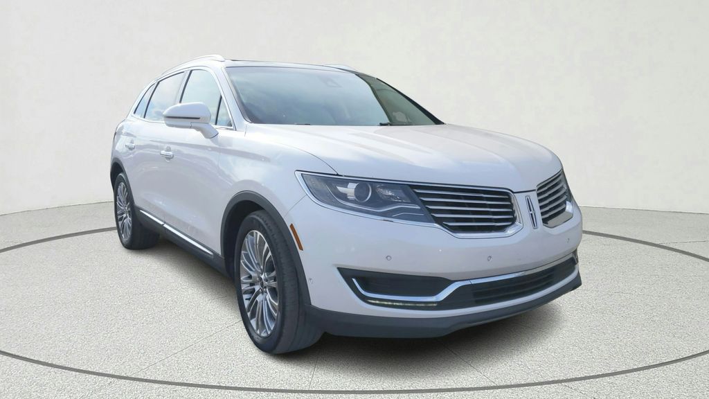 White Platinum 2018 Lincoln MKX Reserve FWD SUV / Crossover Front-Wheel Drive 6-Speed Automatic