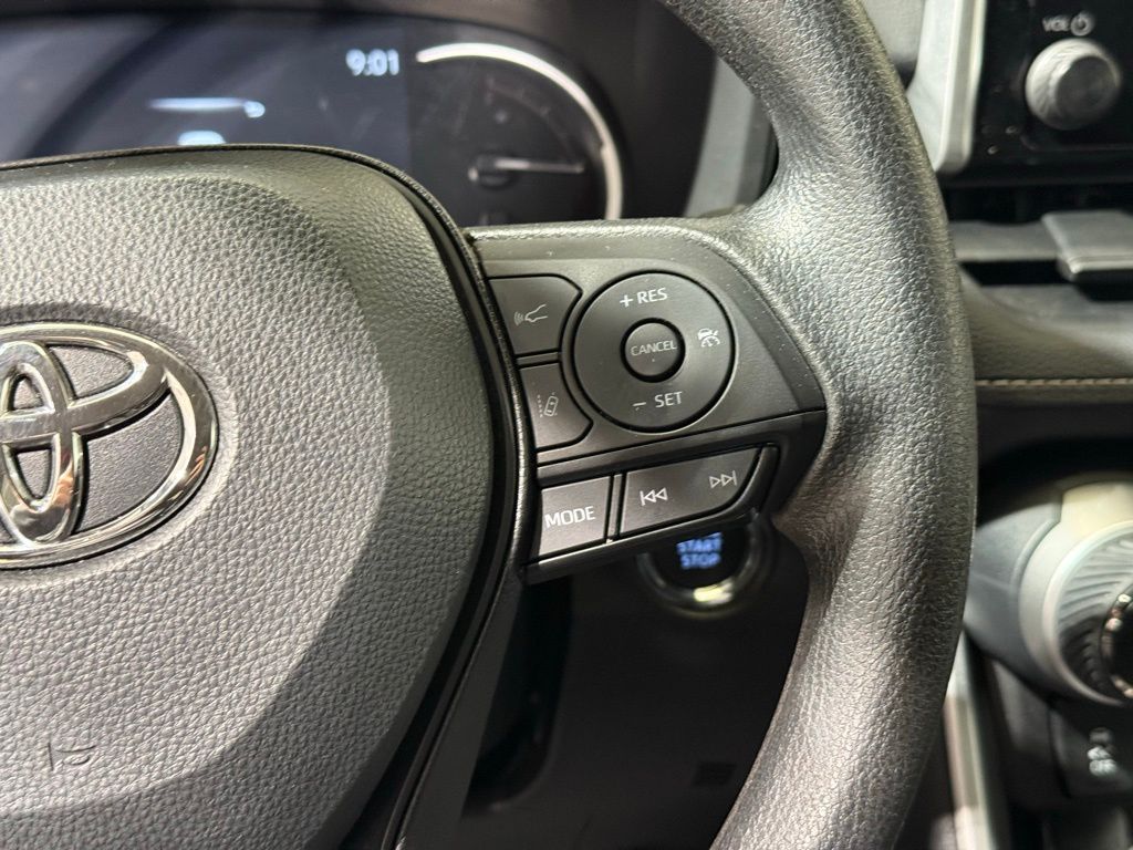 Thumbnail: 2025 Toyota RAV4 - 24