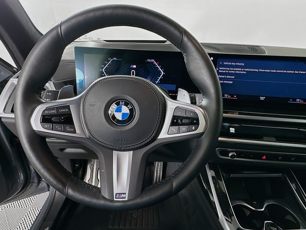 Thumbnail: 2023 BMW X7 - 11