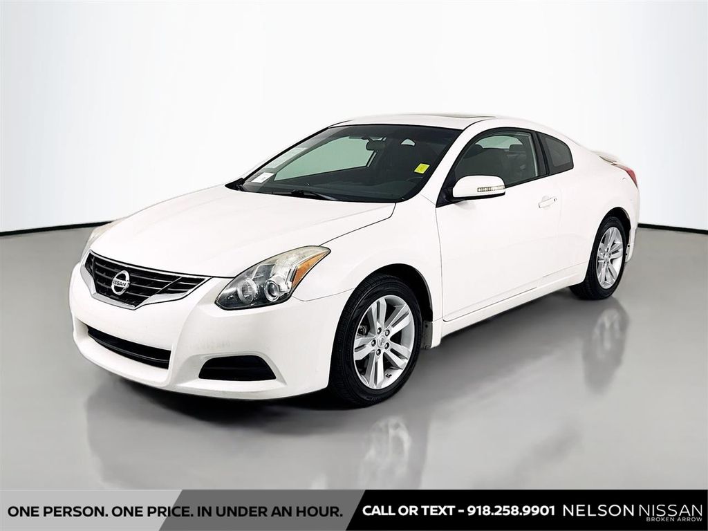 Winter Frost Pearl 2012 Nissan Altima Coupe Coupe Front-Wheel Drive Continuously Variable Transmission