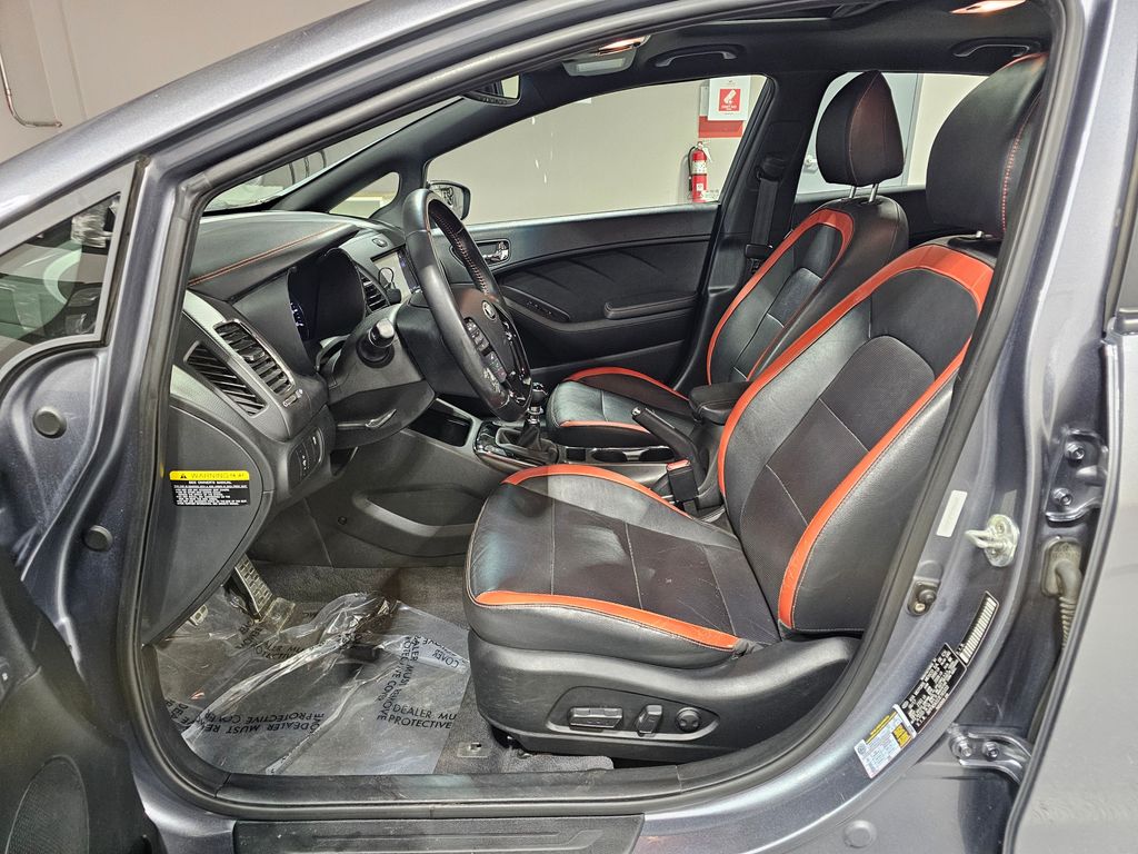 Used 2018 Gray Kia SX image 18