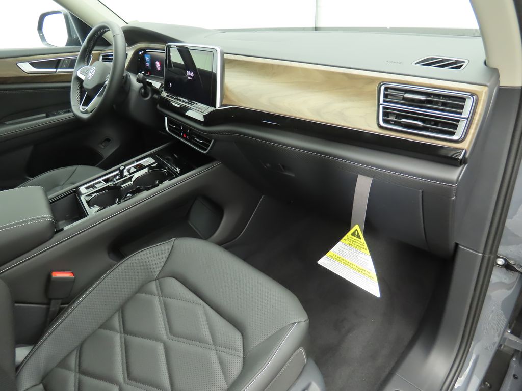 Thumbnail: 2026 Volkswagen Atlas - 17