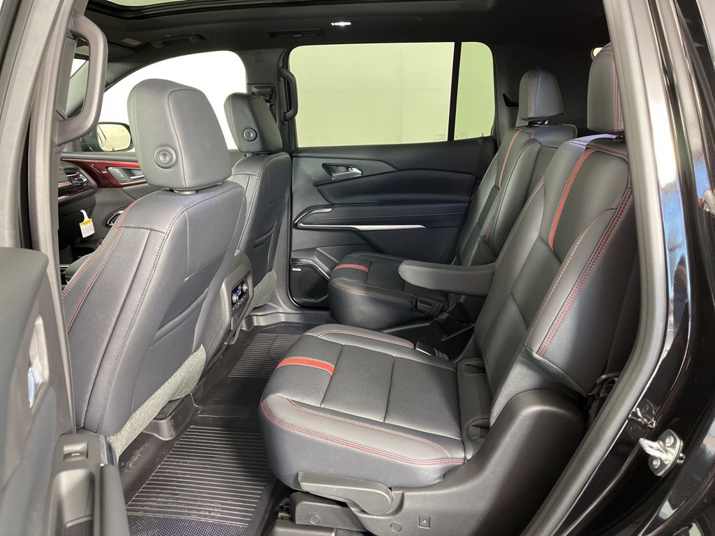 Thumbnail: 2026 Chevrolet Traverse - 28