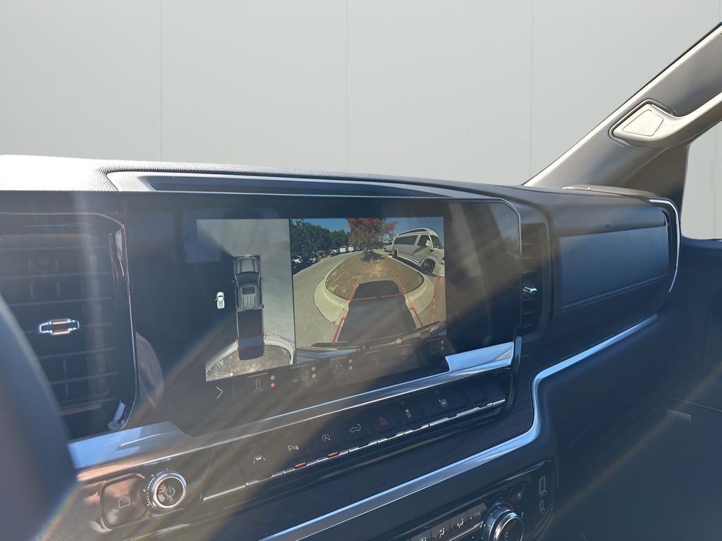 New 2026 White GMC SLT image 38