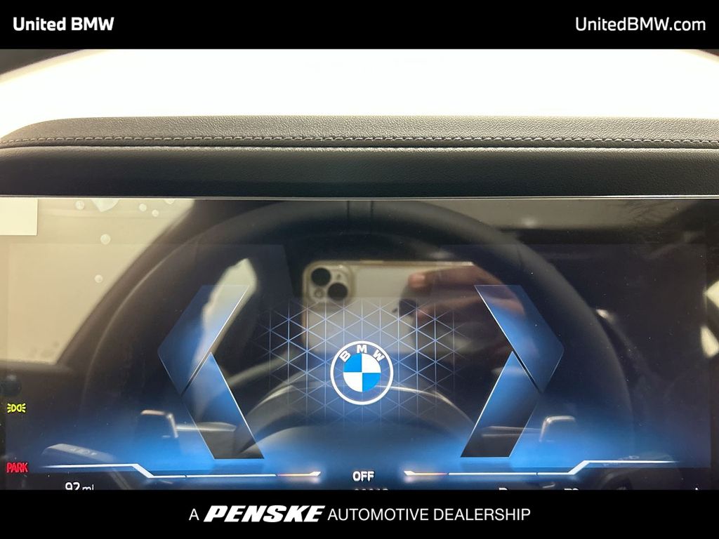 2025 BMW 7 Series 760i xDrive 15