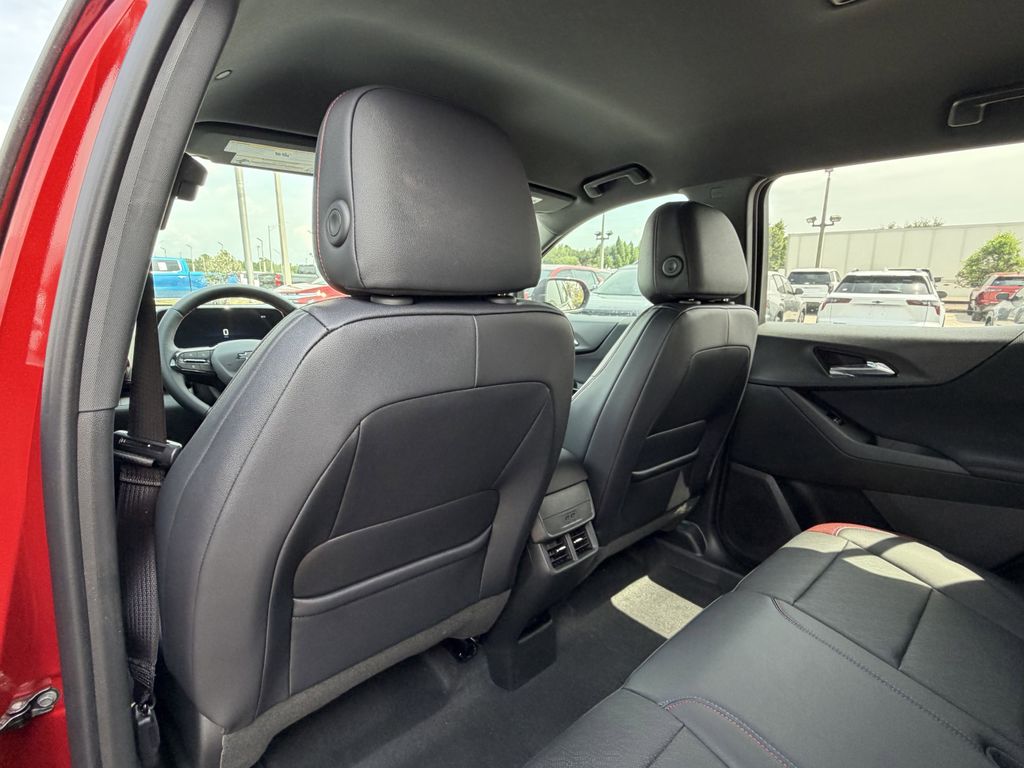 new 2026 Chevrolet Equinox car, priced at $31,795