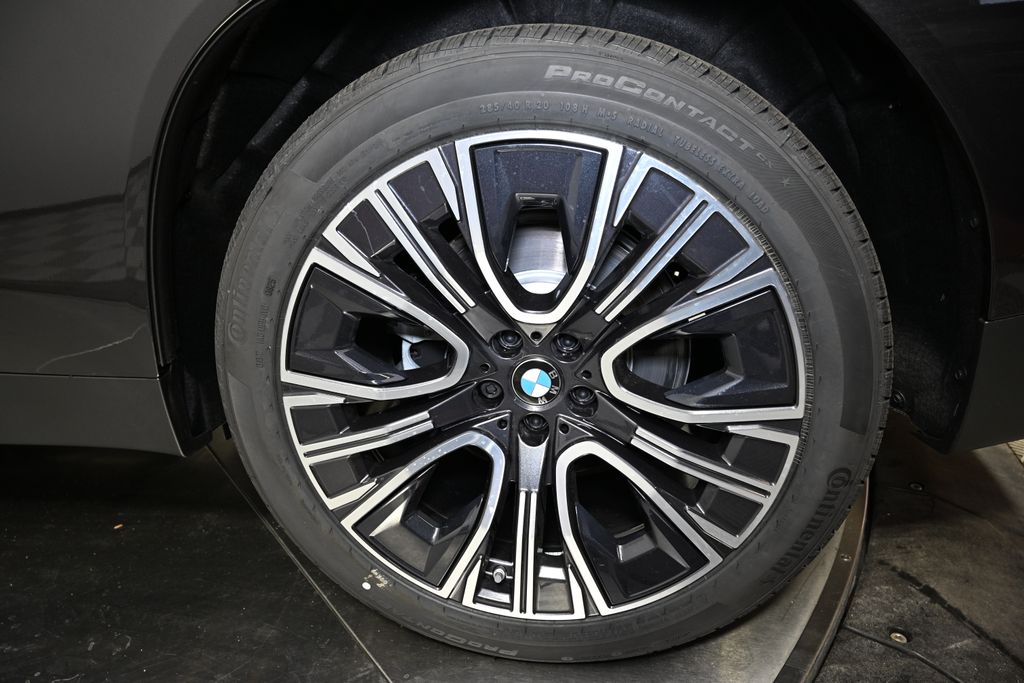 Thumbnail: 2025 BMW X3 - 12