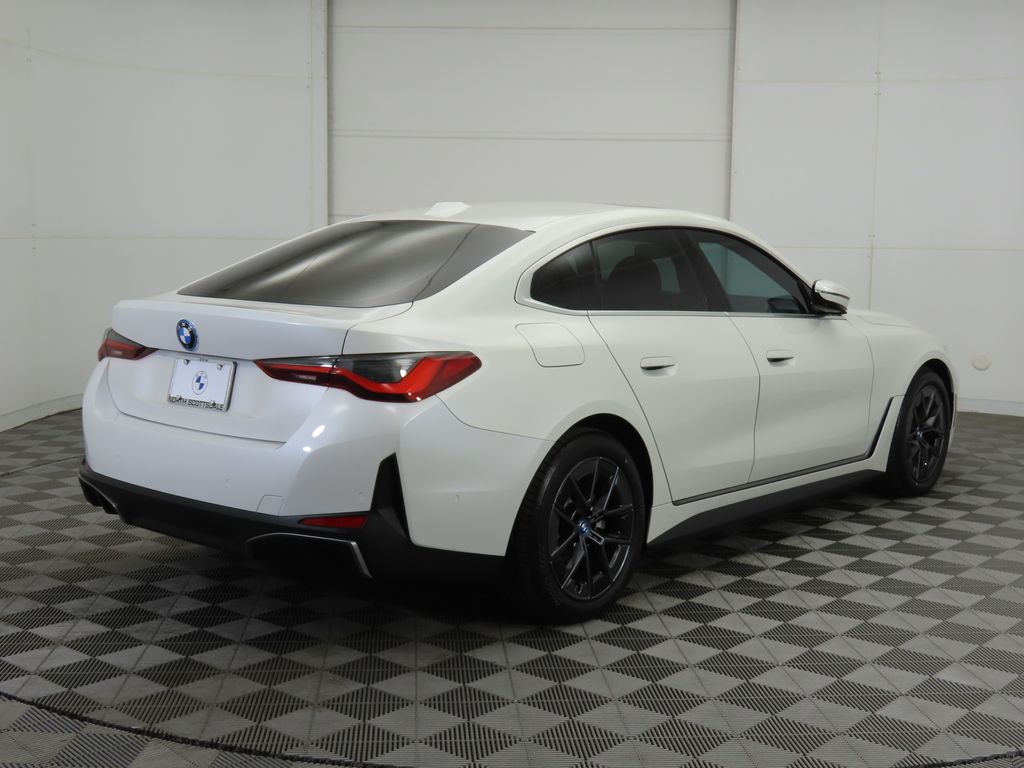 Thumbnail: 2023 BMW i4 - 5