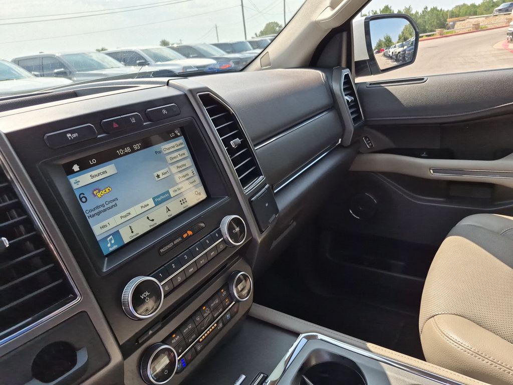 Used 2018 White Ford XLT image 28